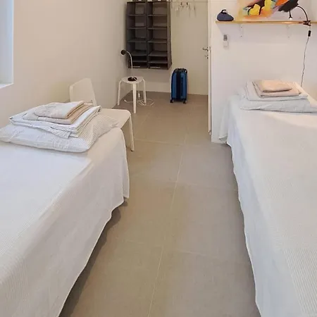 2 Bedroom Gorgeous In