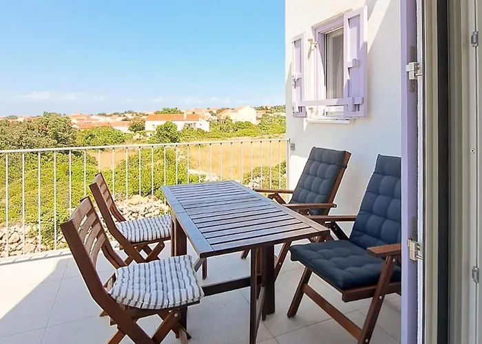 2 Bedroom Gorgeous In