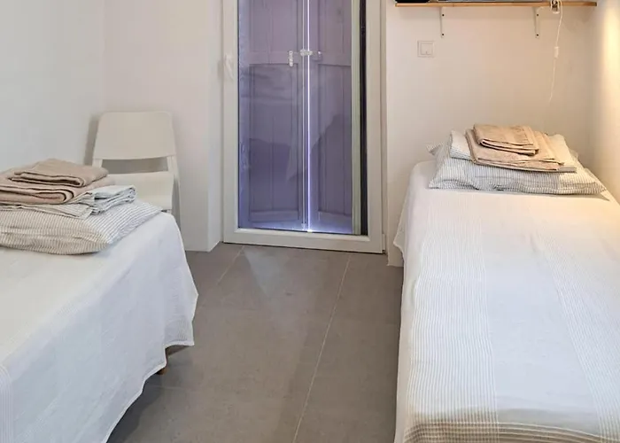 2 Bedroom Gorgeous In Appartamento *